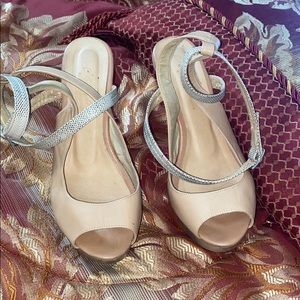 Cosmos women’s high heels